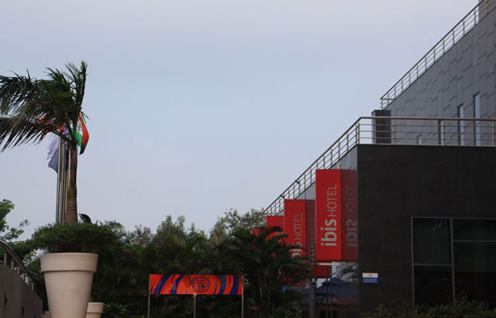  The Hub Bar – IBIS Chennai